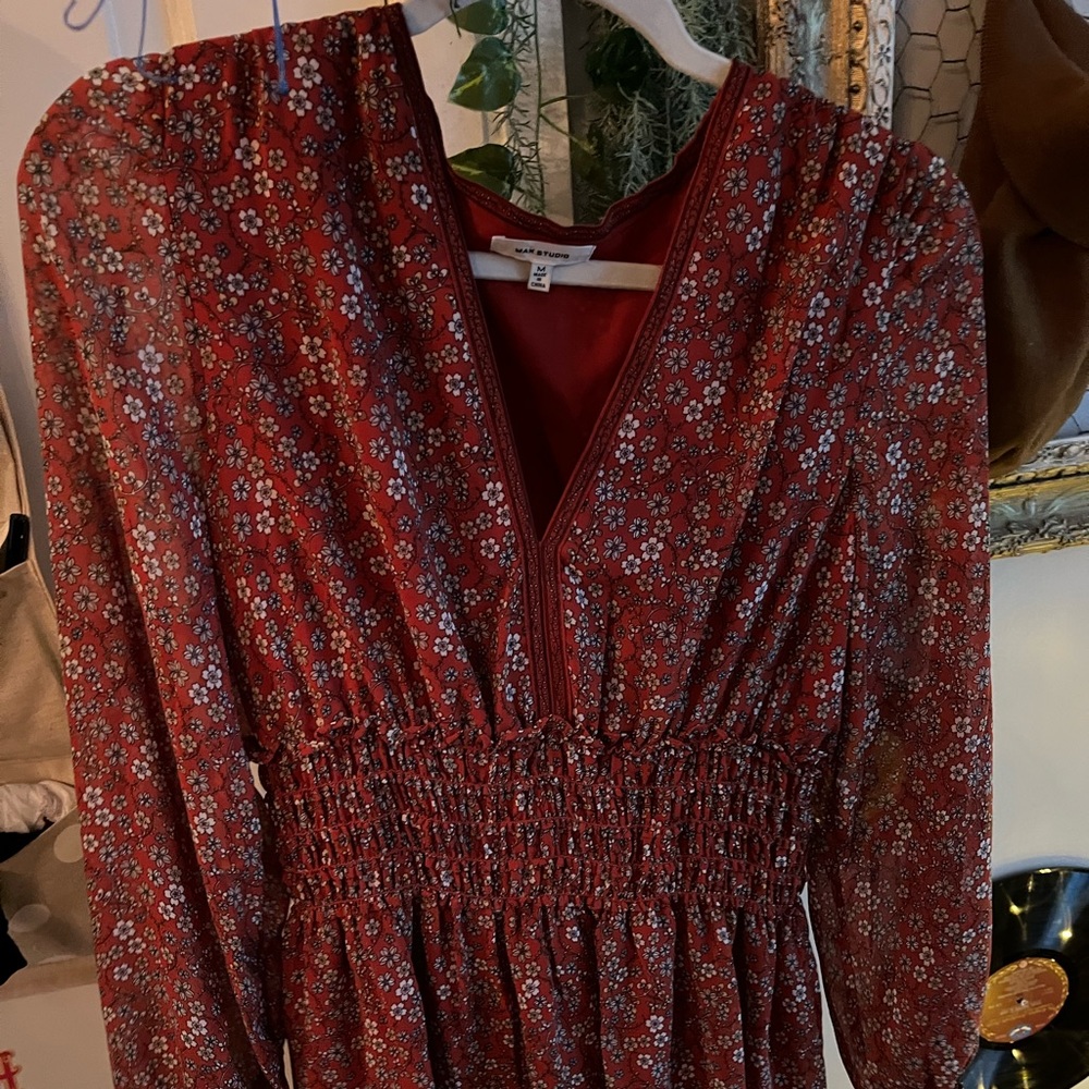 Brand New long Sleeve dress. Size M, perfect condition. Super comfortable!